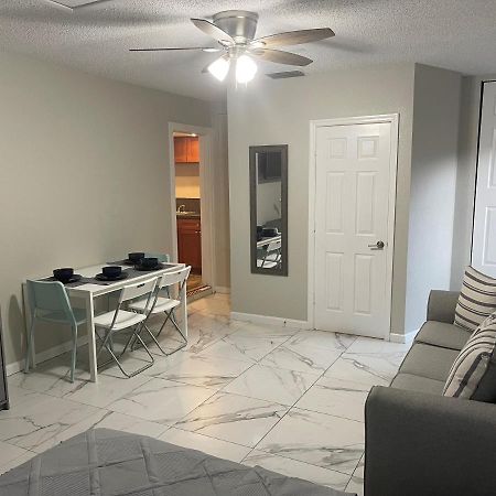 Adorable Suite In Tampa. Exterior foto